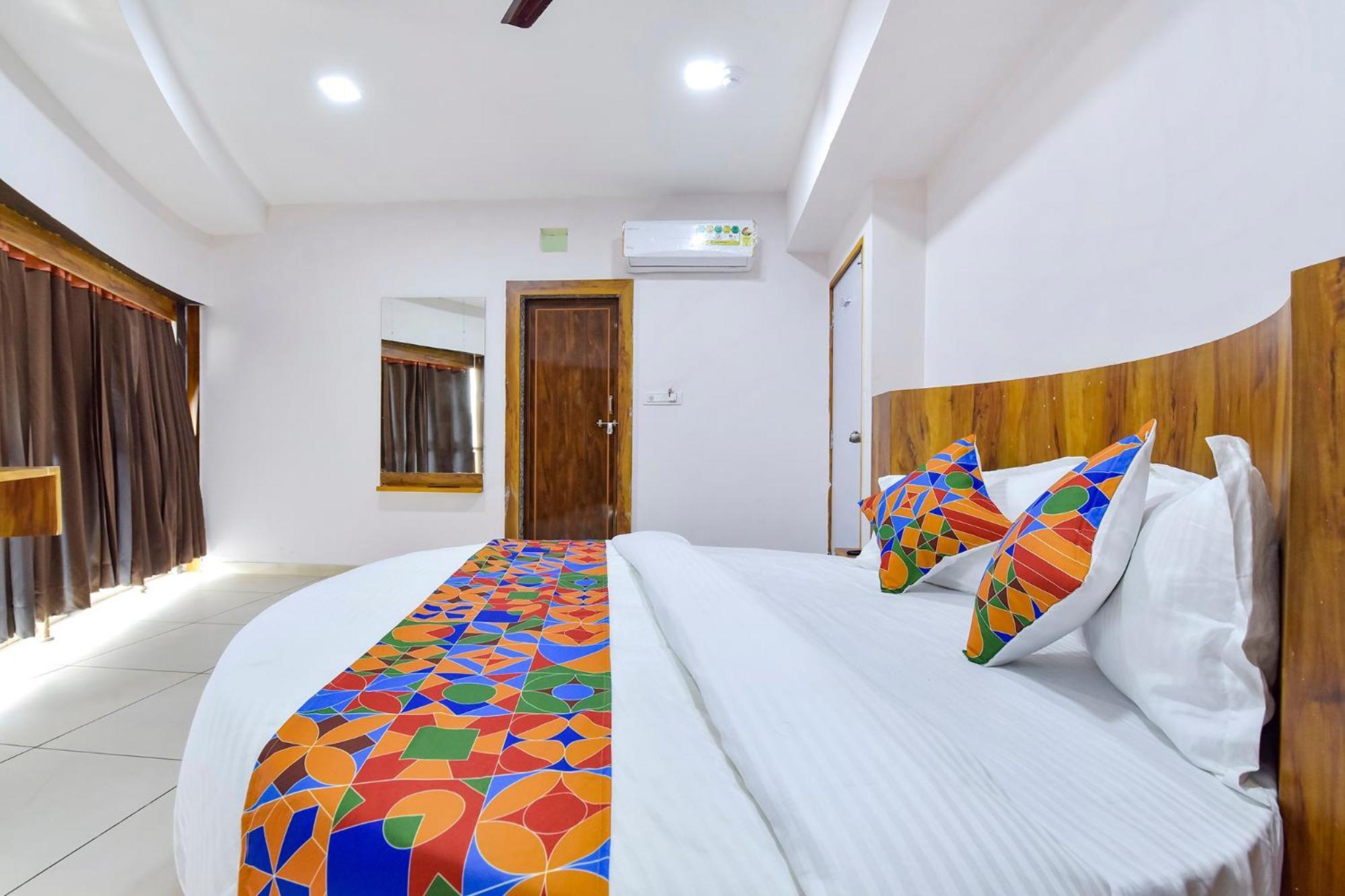 Fabhotel Star Ahmedabad Exterior photo