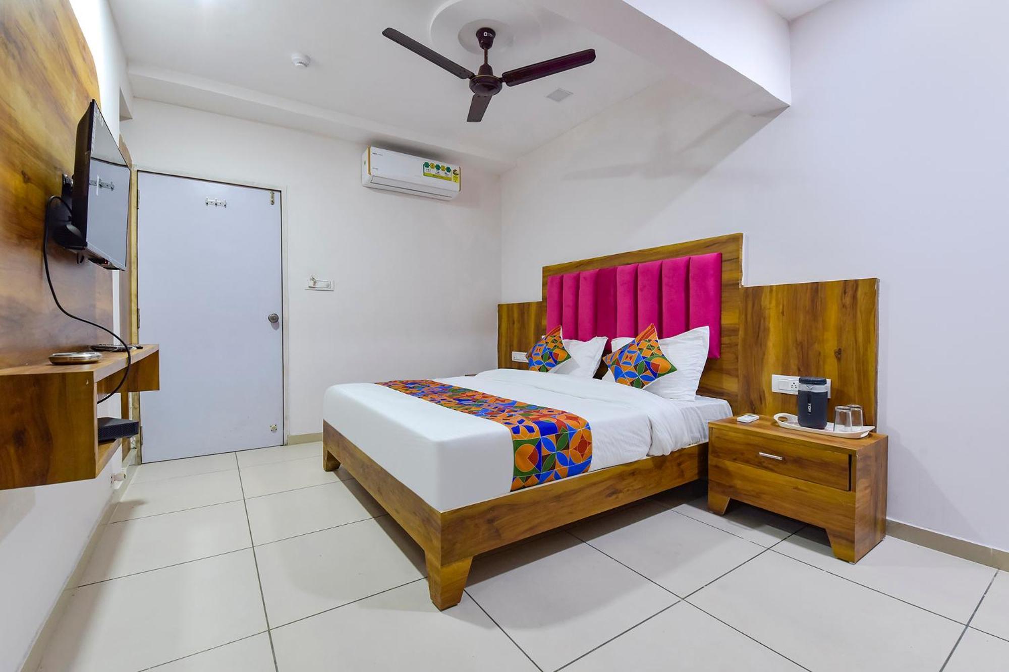 Fabhotel Star Ahmedabad Exterior photo